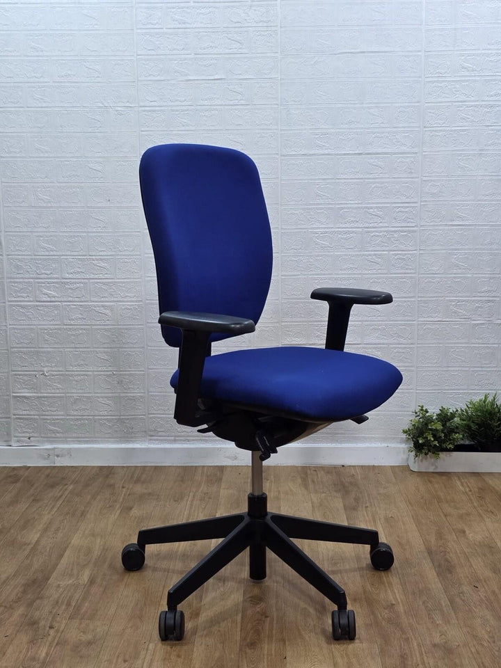 Refurbished Senator Dash Task Chair 3D Arms Navy Blue UK Delivery