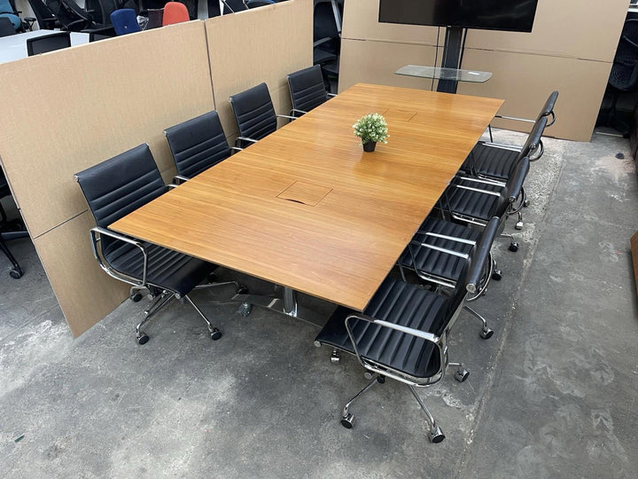 Walnut Mobile Meeting Table With 8 X Leather Adjustable Chairs
