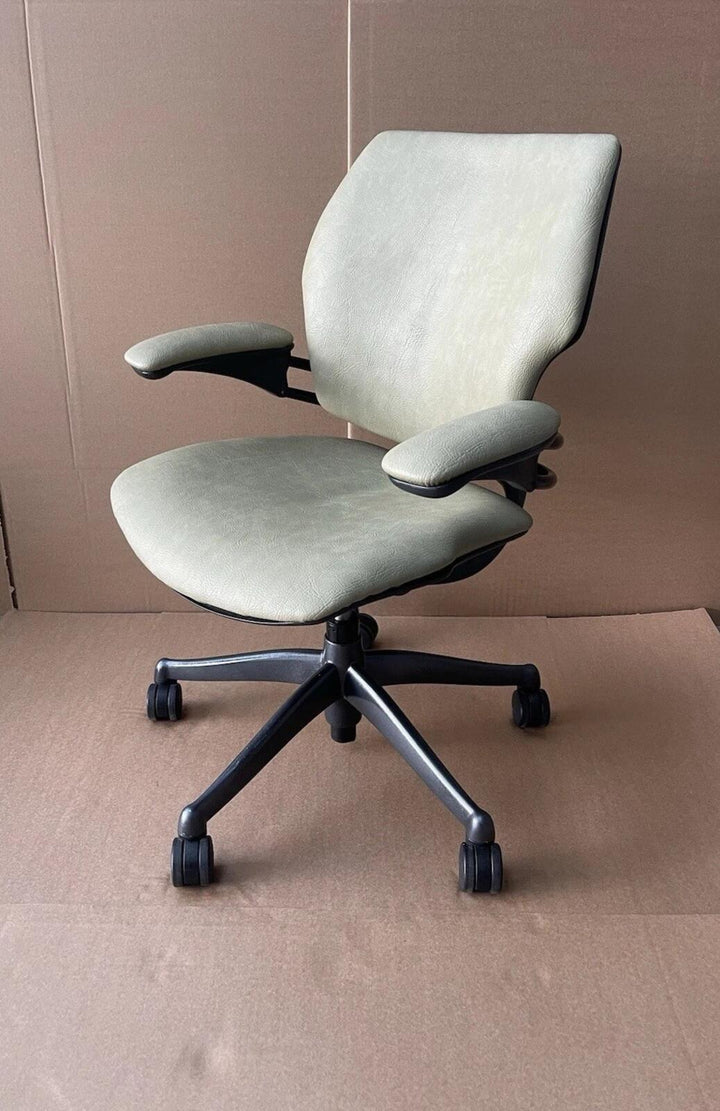 Humanscale Freedom Executive Office Chair