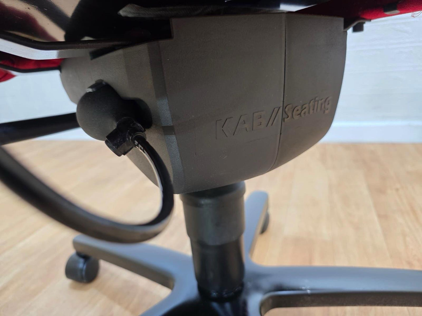 2 KAB Navigator Fabric Orthopaedic Chair ( Red ) RRP £719 / UK Delivery