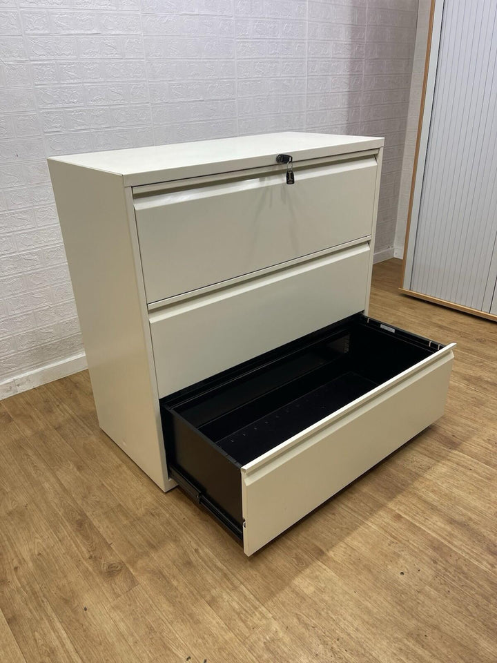 Bisley White 3 Draw Lateral Filling Cabinet With Keys / (All Metal) Can Deliver