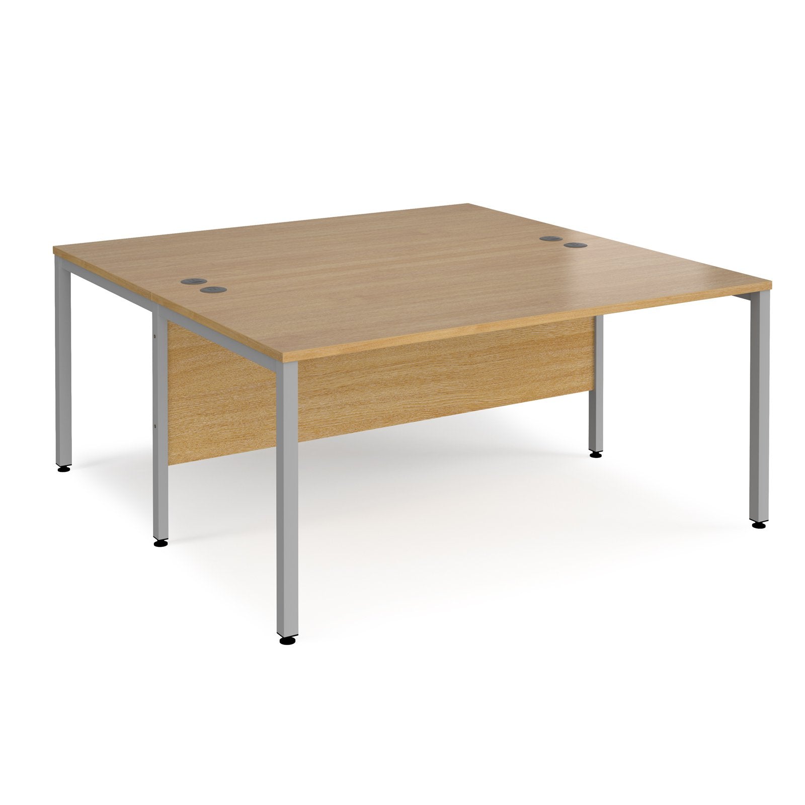 Maestro 25 bench back to back straight desks 1600mm - Oak