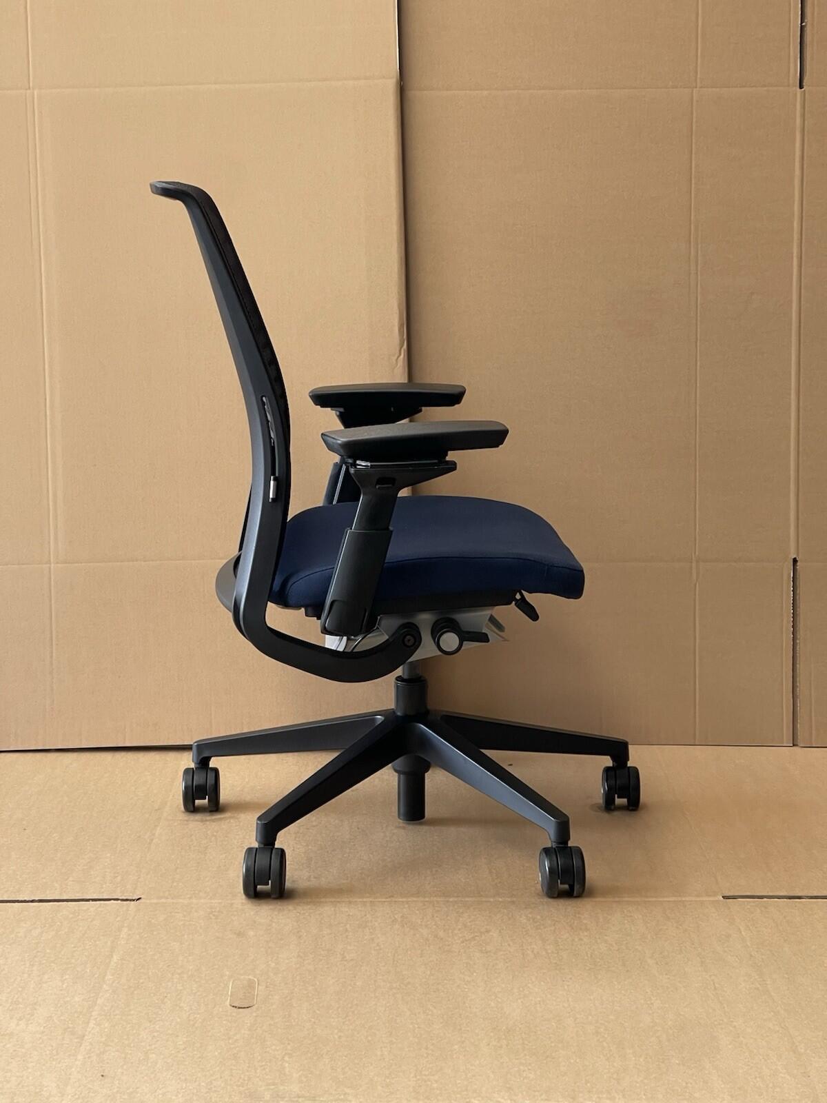 Steelcase Think V2 Executive Ergonomic Office - 4D Armrest - UK Delivery