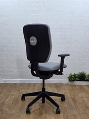 Refurbished Senator Dash Task Chair 3D Arms Light Grey UK Delivery