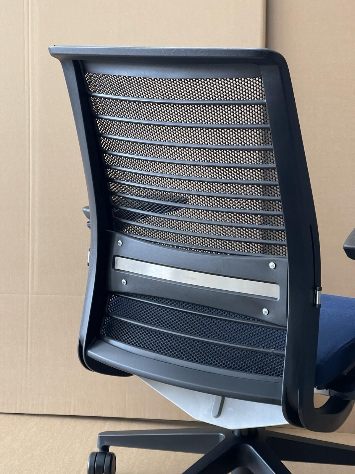 Steelcase Think V2 Executive Ergonomic Office - 4D Armrest - UK Delivery