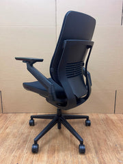 Steelcase Gesture Chair – Like New Condition | Ergonomic Office Chair