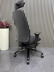 RH Logic 220 Fully Loaded Chair - All Black (Rrp£1548) - UK Delivery