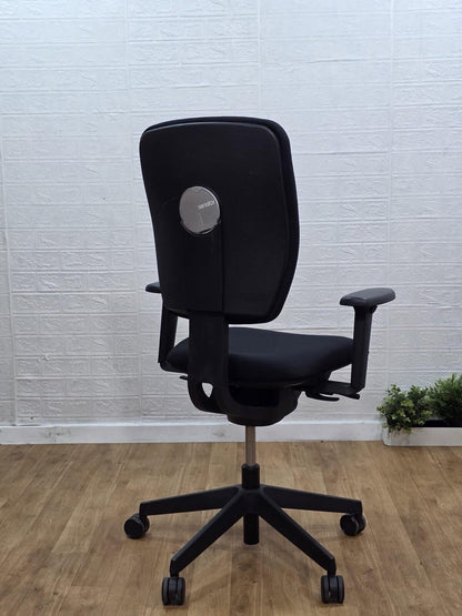 Refurbished Senator Dash Task Chair 3D Arms Black UK Delivery