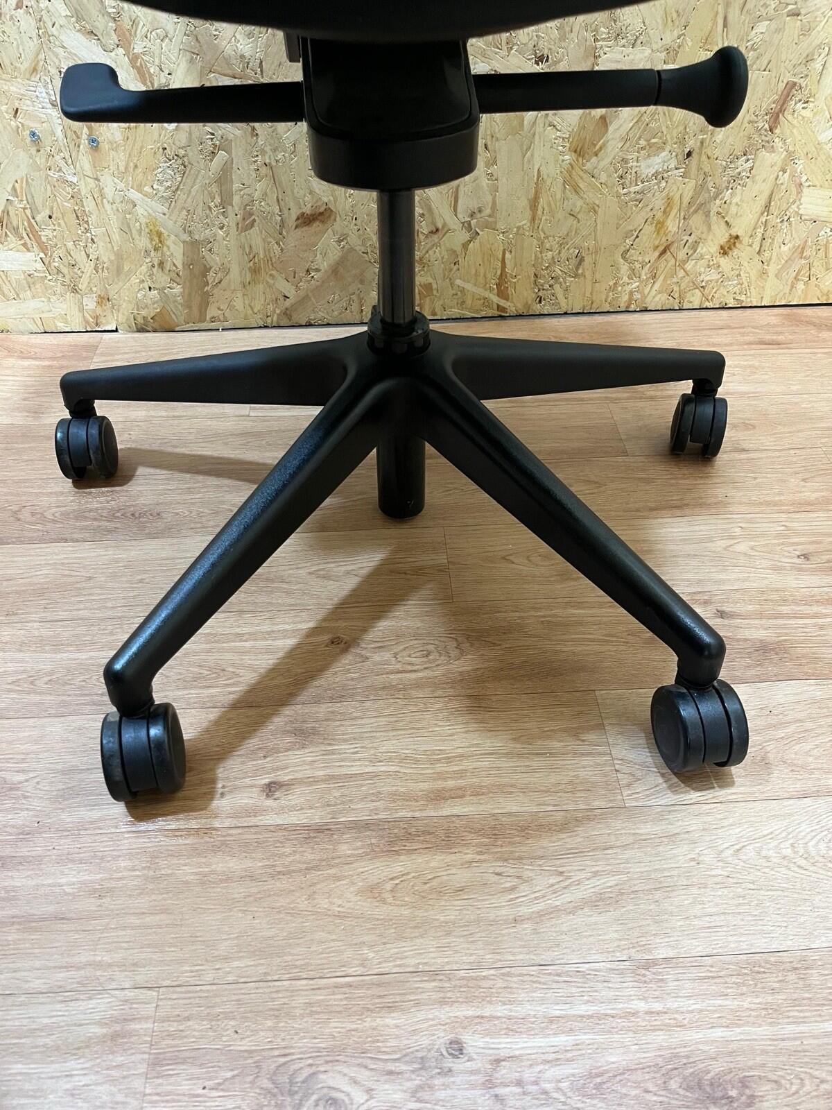 Bestuhl J1 Operator Office Chair,Fully Adjustable, Black Mesh/Fabric-UK DELIVERY