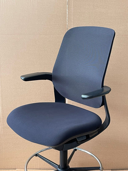 T25 ERGONOMIC CHAIR / Extended Height, Footrest -