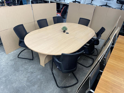 Round Edge Meeting Table With 7 X Sidiz Cantilever Chairs - CAN DELIVER