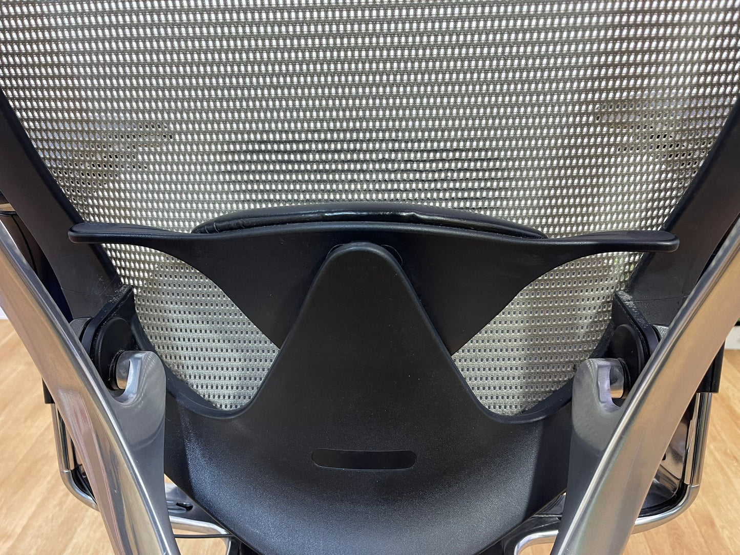 Okamura Contessa II Seconda Office Chair  / Polished Frame / Fully Adjustable-🚚