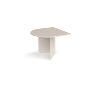 Arrow head leg radial extension table