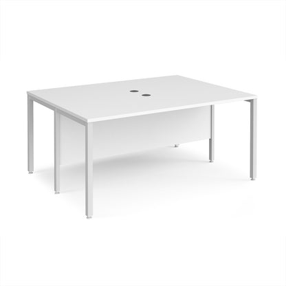 Maestro 25 bench back to back straight desks 1200mm - MB1612BWHWH
