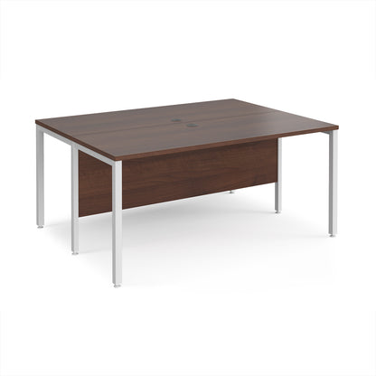 Maestro 25 bench back to back straight desks 1200mm - MB1612BWHW