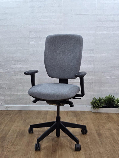 Refurbished Senator Dash Task Chair 3D Arms Light Grey UK Delivery