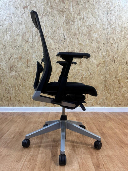 HAWORTH* Very Task Chair - Fully Adjustable- Black/Silver - UK DELIVERY