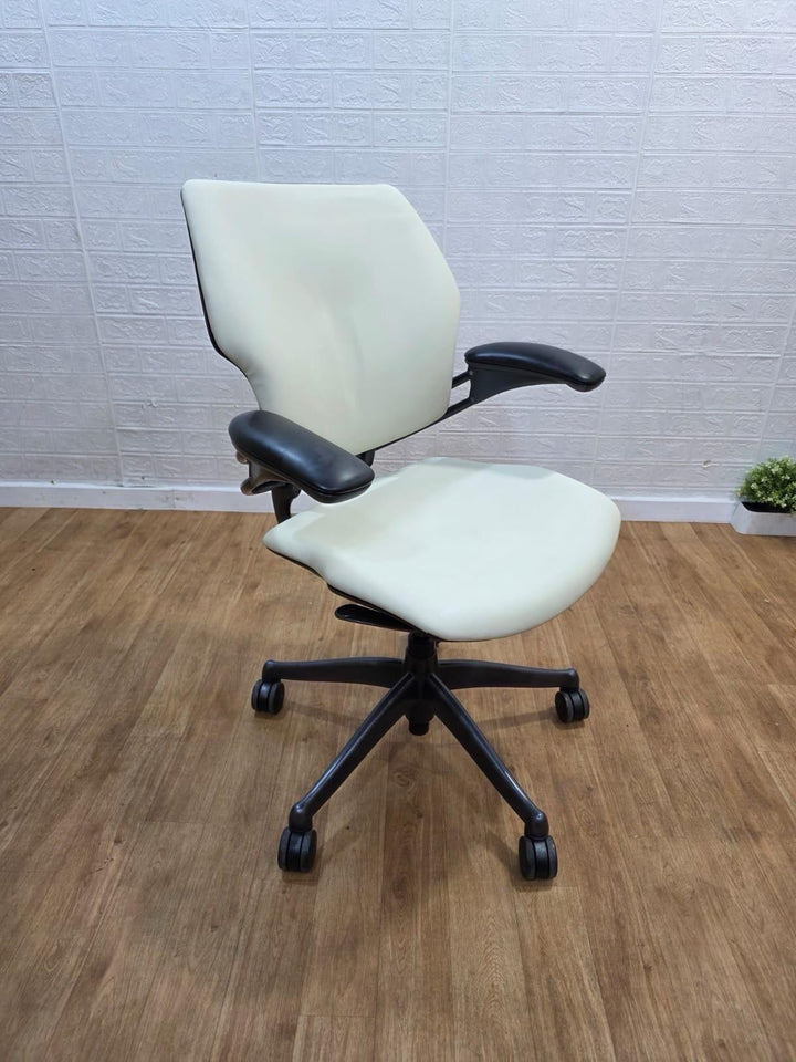 Humanscale Freedom Executive Chair Cream White UK Delivery