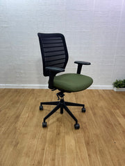 Senator Fuse Adjustable Office Chair  / 4D Armrest - UK Delivery