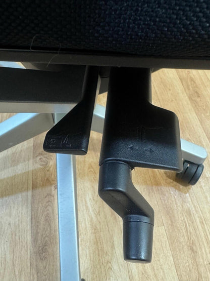 HAWORTH* Very Task Chair - Fully Adjustable- Black/Silver - UK DELIVERY
