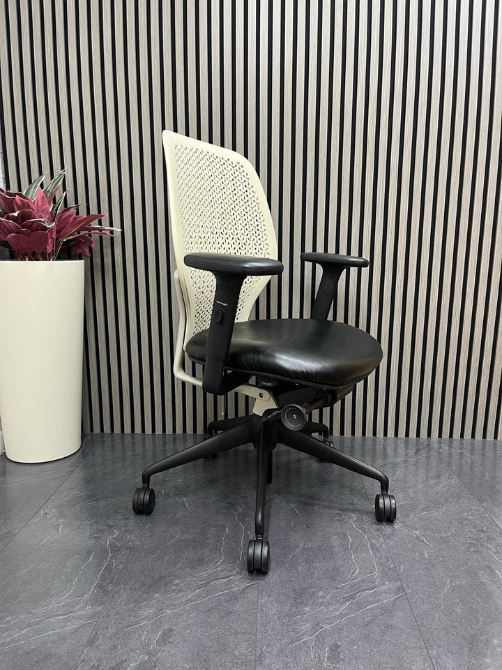 Orangebox Ara – Black Leather Seat– Lumbar Support  –Rrp£759 - UK Delivery
