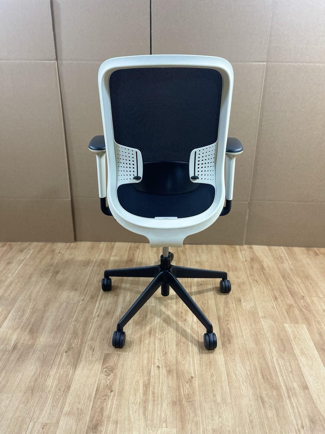 Orangebox Do Chair, Back Recline, Armrests Lumbar Support white black