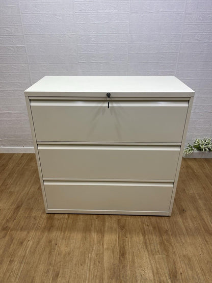 Bisley White 3 Draw Lateral Filling Cabinet With Keys / (All Metal) Can Deliver