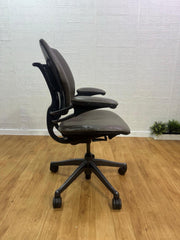 Humanscale Freedom Office Chair In Grey Smokey Finish - UK DELIVERY