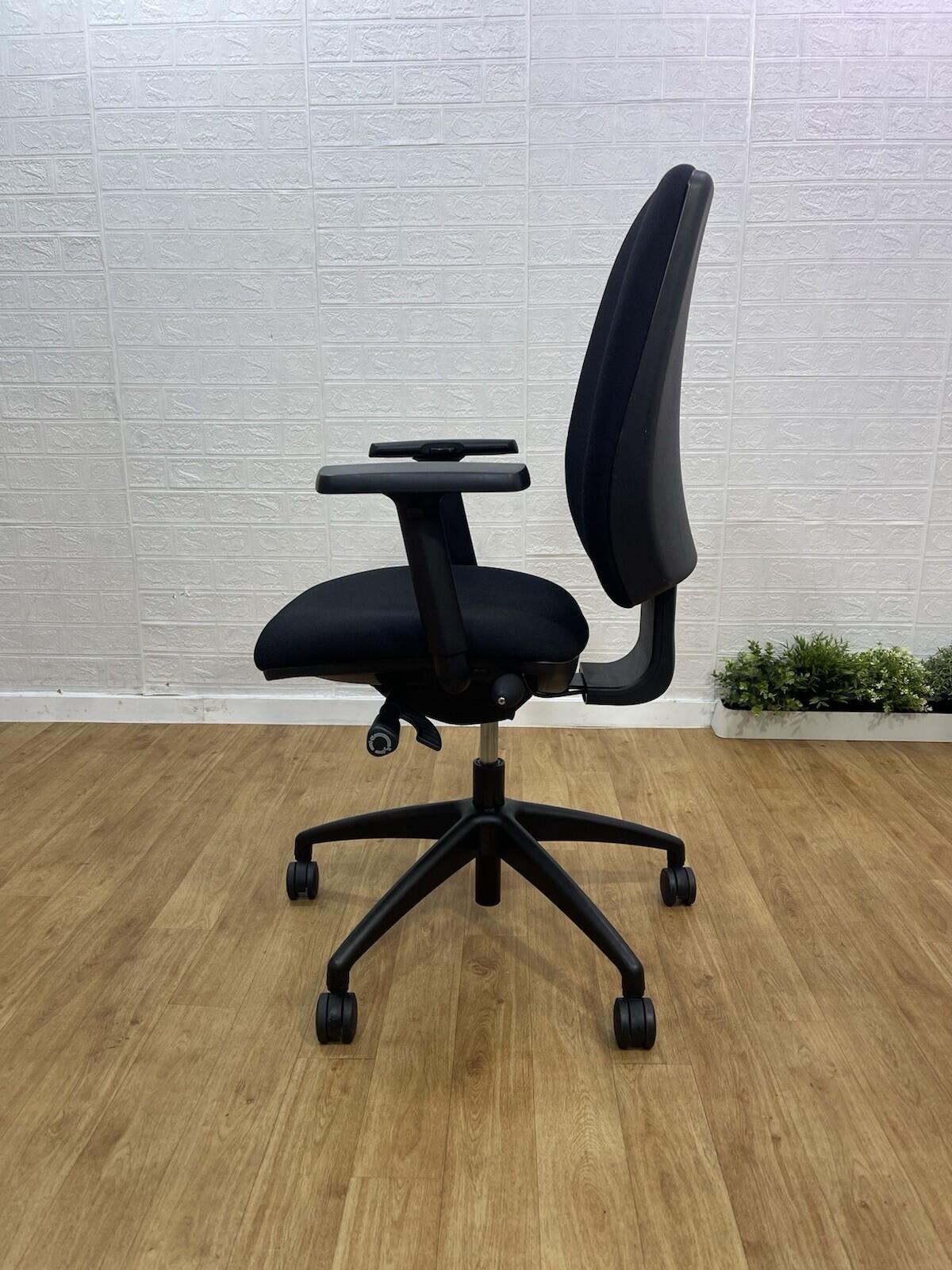 Elite Fully Adjustable Ergonomic Office Task Chair  Black