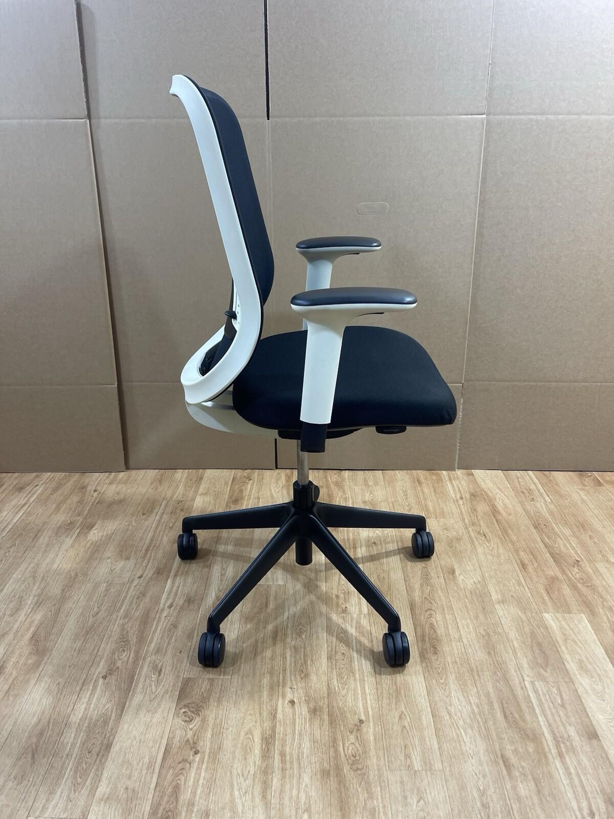 Orangebox Do Chair, Back Recline, Armrests Lumbar Support white black