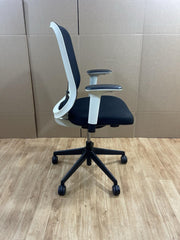Orangebox Do Chair, Back Recline, Armrests Lumbar Support white black