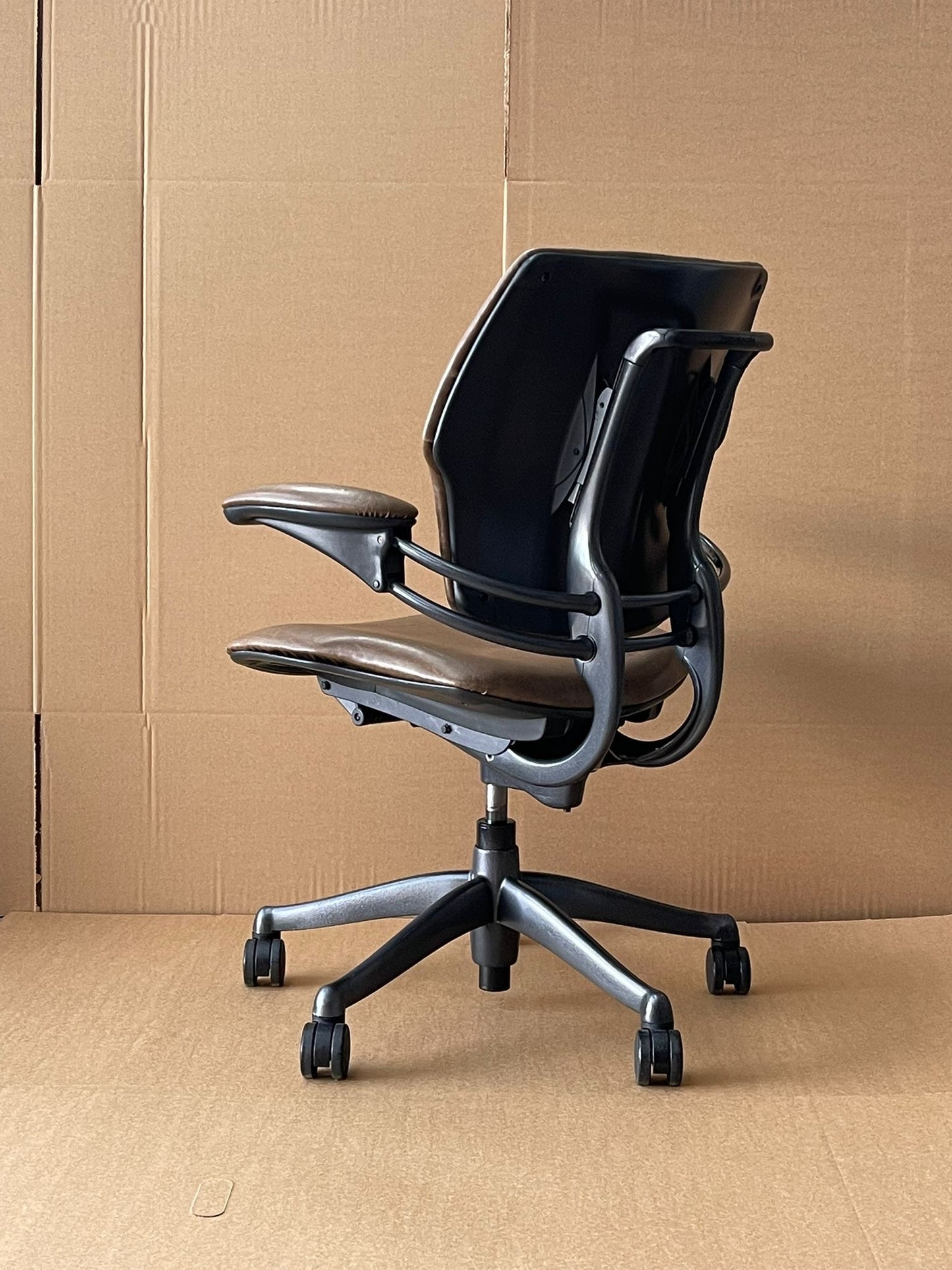 Humanscale Freedom Chair In Brown Patterned Leather - UK Delivery