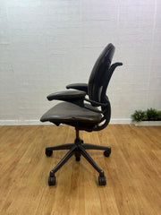 Humanscale Freedom Office Chair In Grey Smokey Finish - UK DELIVERY