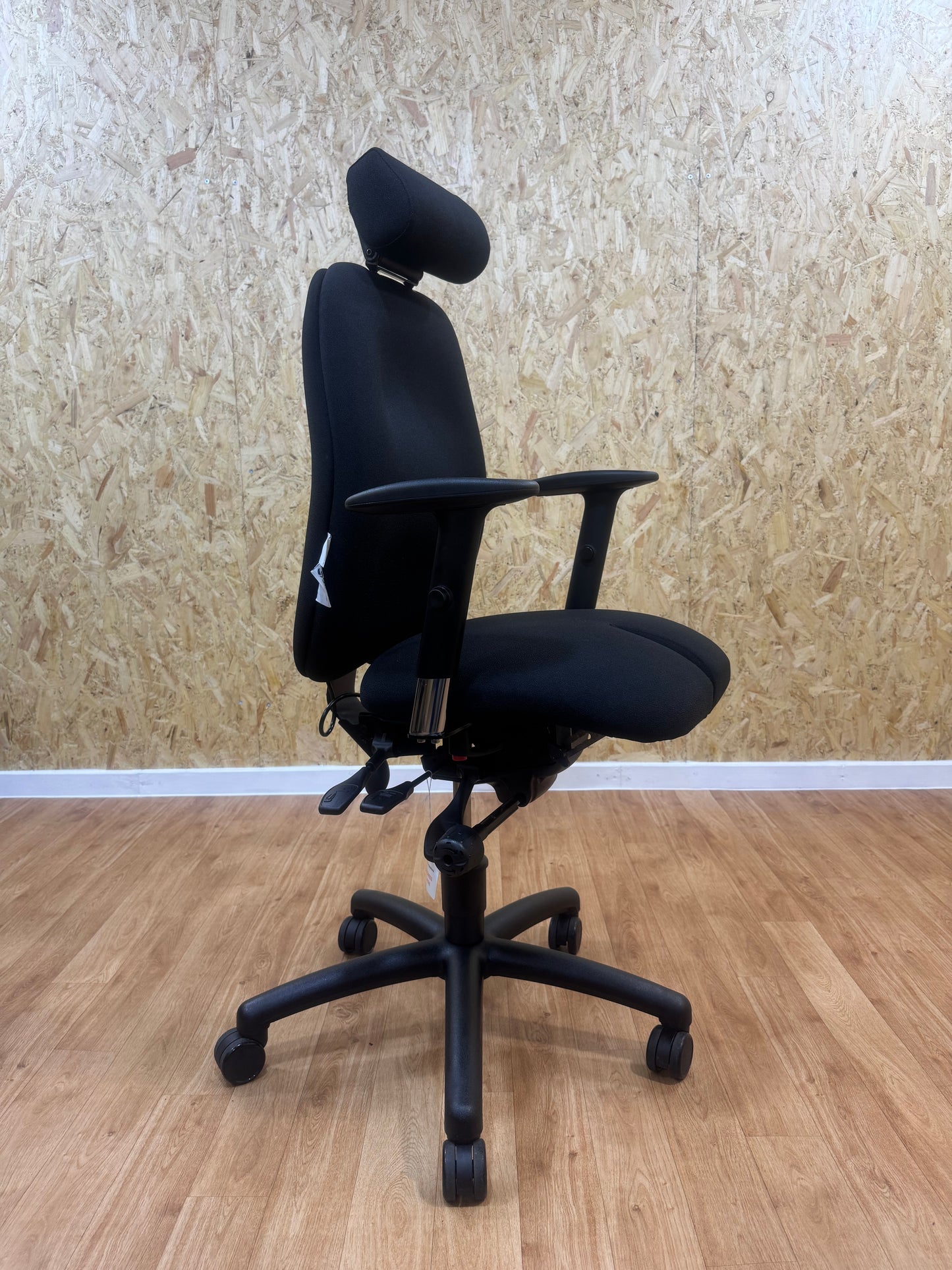 Customised Adapt by Ergochair, Posture Seating Shape with Flex-front adjustable seat depth Ultra Loaded Chair