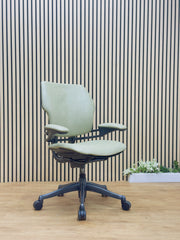 Refurbished Humanscale Freedom Task Chair UK - Maple PU Leather Ergonomic Chair, Second-hand Humanscale Freedom, Office Furniture Tech, Sustainable Office Seating UK.