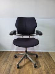 Humanscale Office Chair Refurbished: Freedom Task Chair, Low Back, Black Fabric, Ergonomic Chair