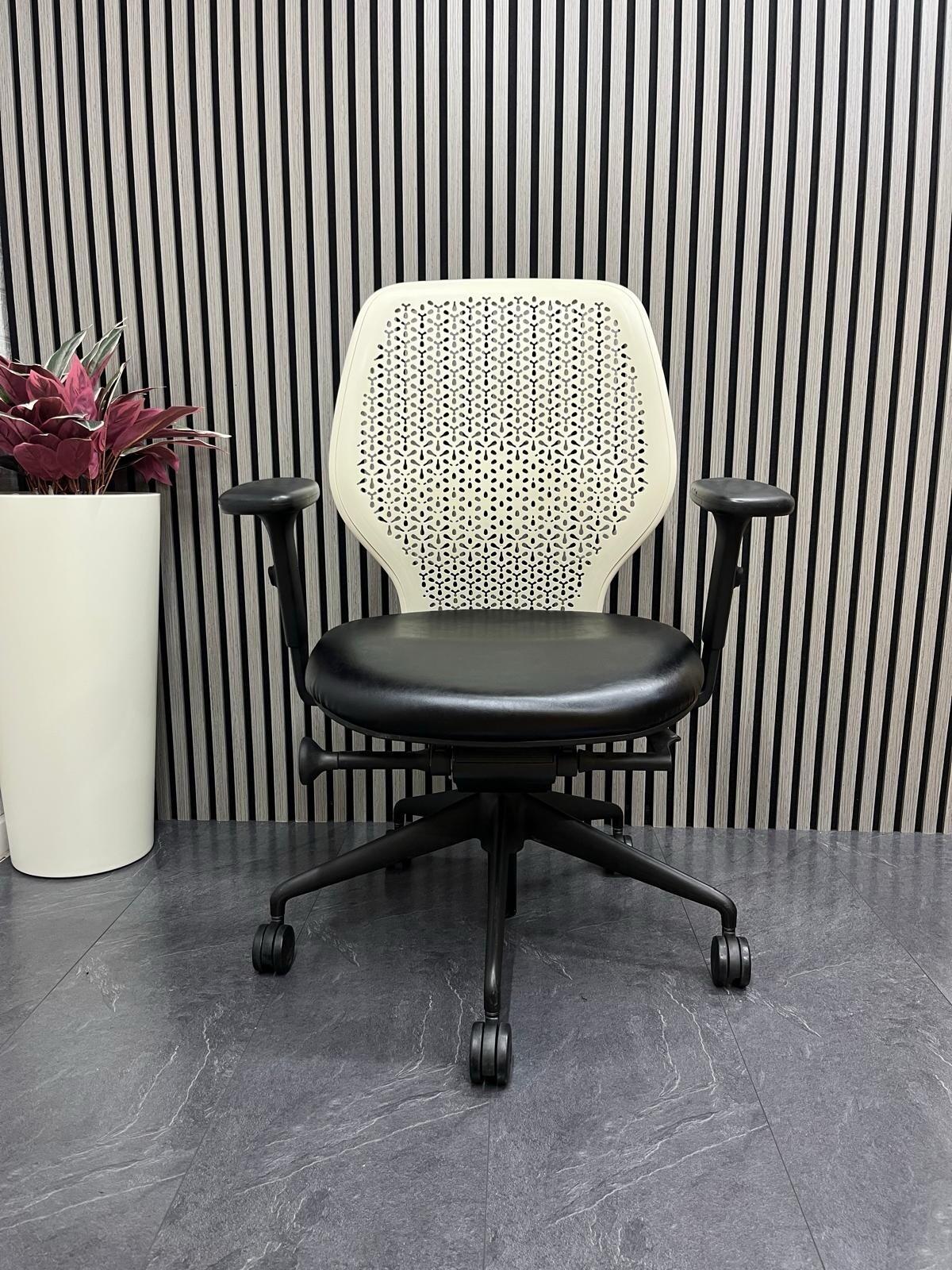 Orangebox Ara – Black Leather Seat– Lumbar Support  –Rrp£759 - UK Delivery