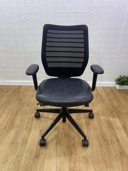 Senator Fuse Adjustable Office Chair  / 4D Armrest - UK Delivery