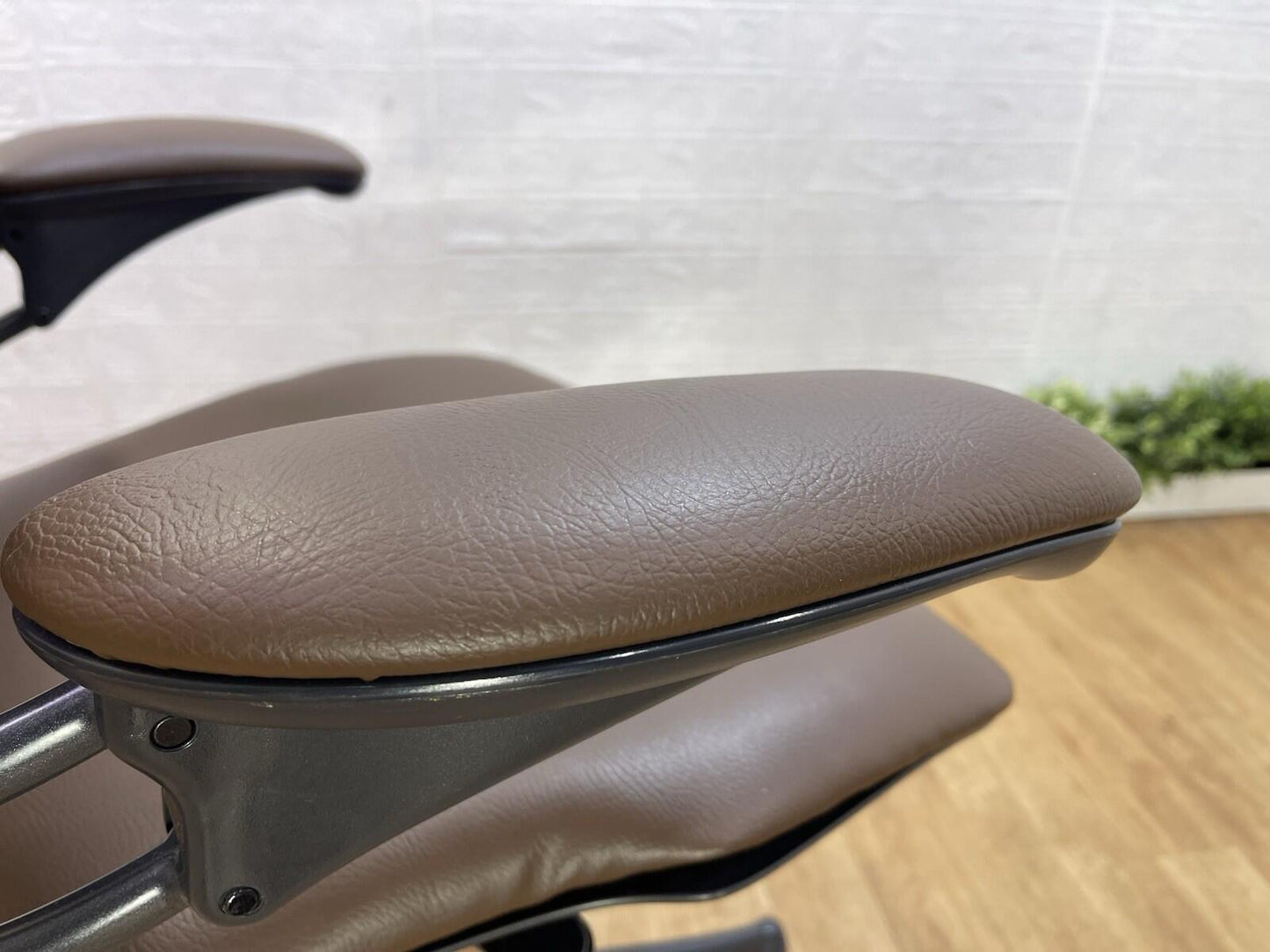 Humanscale Freedom Executive Office Chair With Headrest / UK Delivery (Rrp£1100)