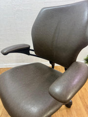Humanscale Freedom Office Chair In Grey Smokey Finish - UK DELIVERY