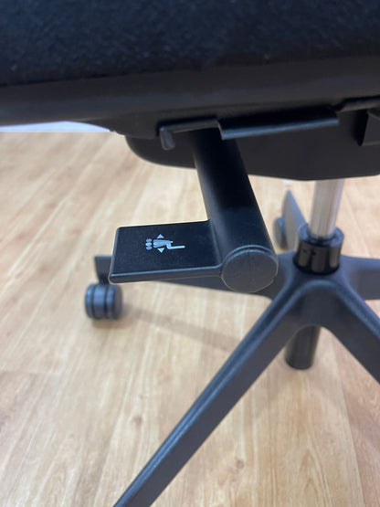 Senator Fuse Adjustable Office Chair  / 4D Armrest - UK Delivery