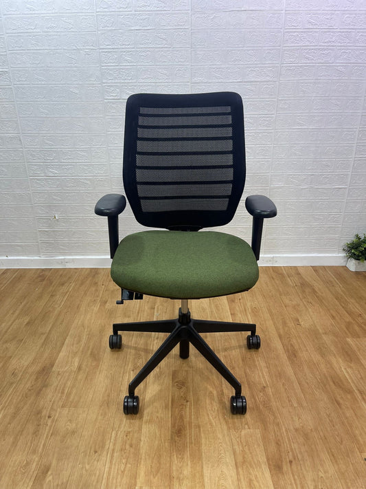 Senator Fuse Adjustable Office Chair  / 4D Armrest - UK Delivery