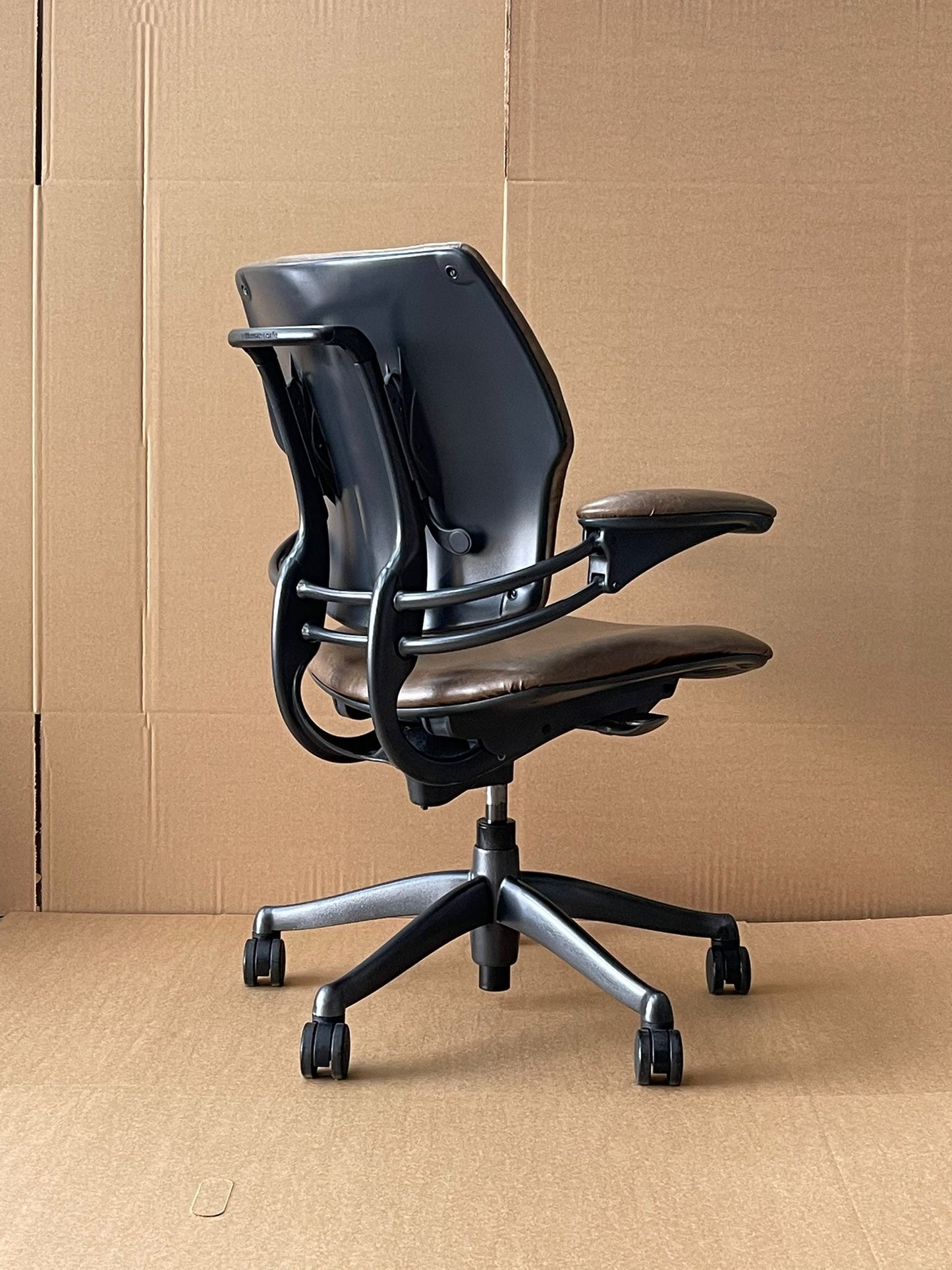 Humanscale Freedom Chair In Brown Patterned Leather - UK Delivery