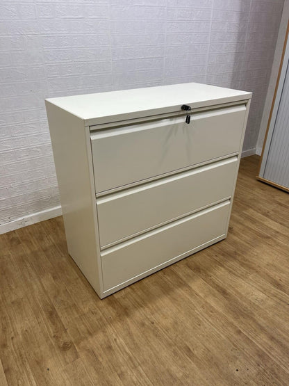 Bisley White 3 Draw Lateral Filling Cabinet With Keys / (All Metal) Can Deliver