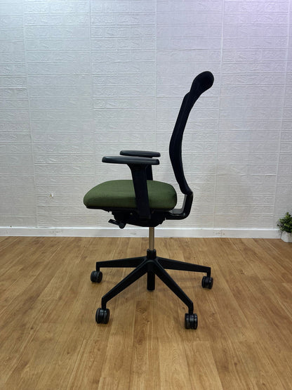 Senator Fuse Adjustable Office Chair  / 4D Armrest - UK Delivery