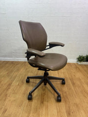 Humanscale Freedom Office Chair In Brown Smokey Finish - UK DELIVERY
