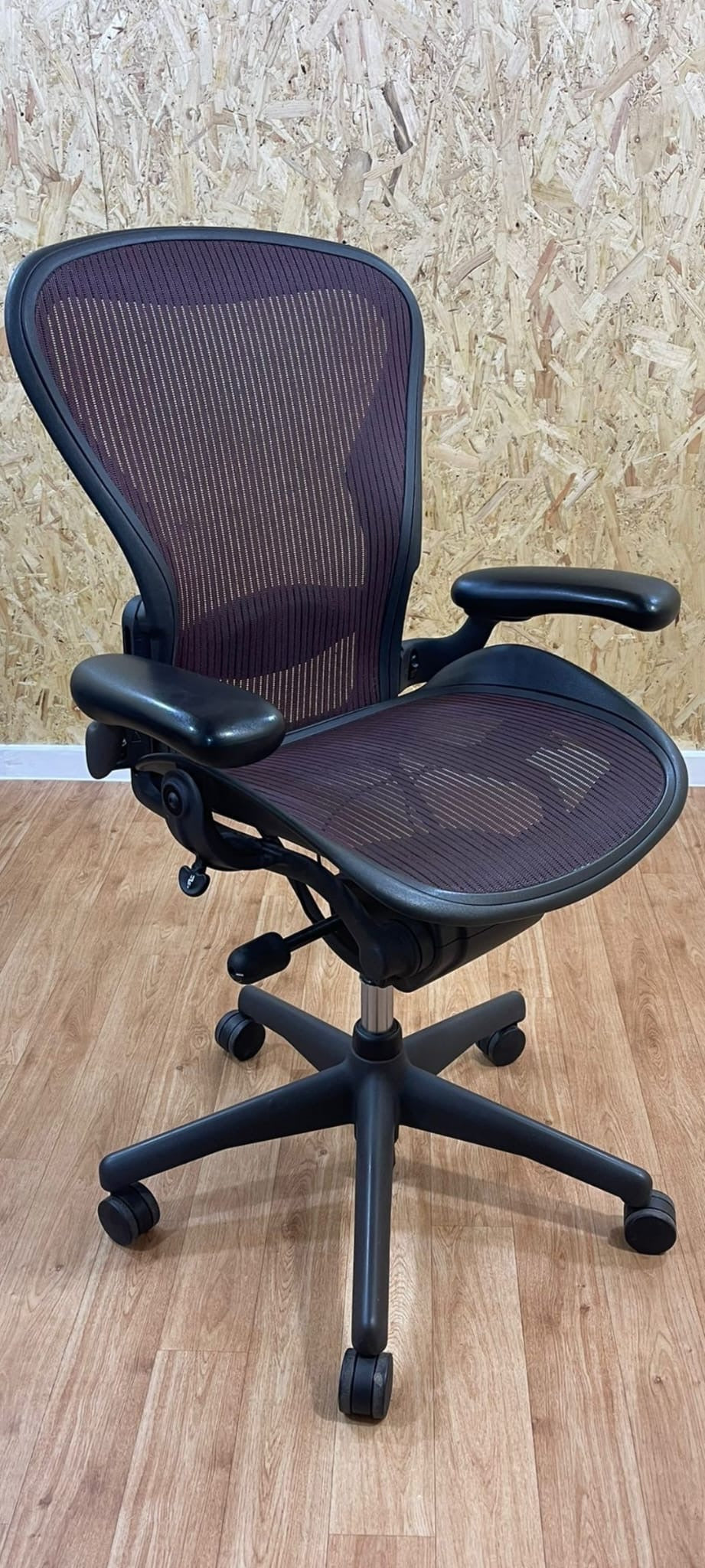 Herman Miller Aeron CLASSIC chairs FULL SPEC / Front Tilt /Extended Height size B