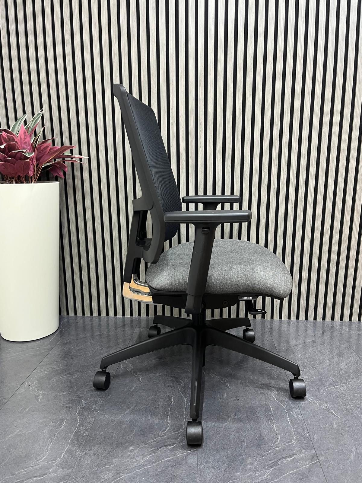 Boss Design Felix Ergonomic Office Chair Grey Fabric | Swivel Task Chair UK Delivery