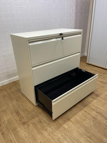 Bisley White 3 Draw Lateral Filling Cabinet With Keys / (All Metal) Can Deliver