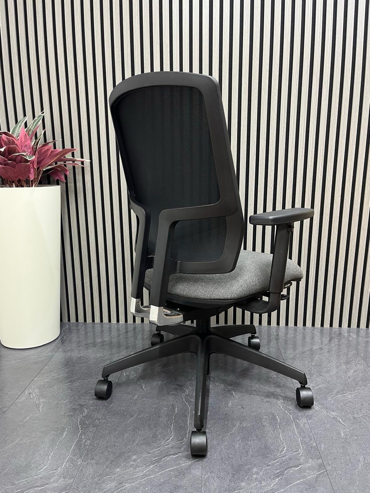 Boss Design Felix Ergonomic Chair - Rrp£649 - UK Delivery